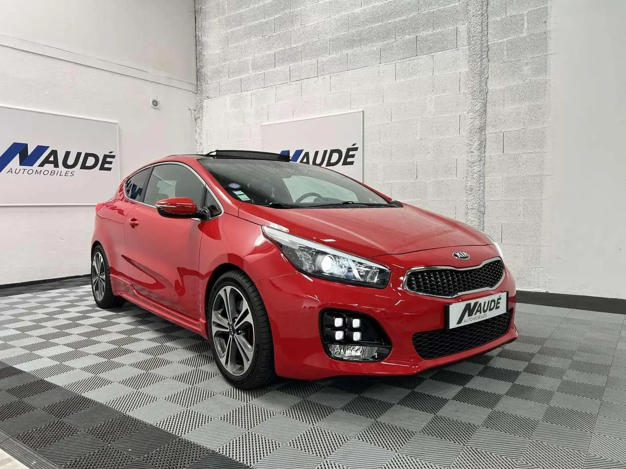 Photo 1 : Kia Ceed 2018 Essence