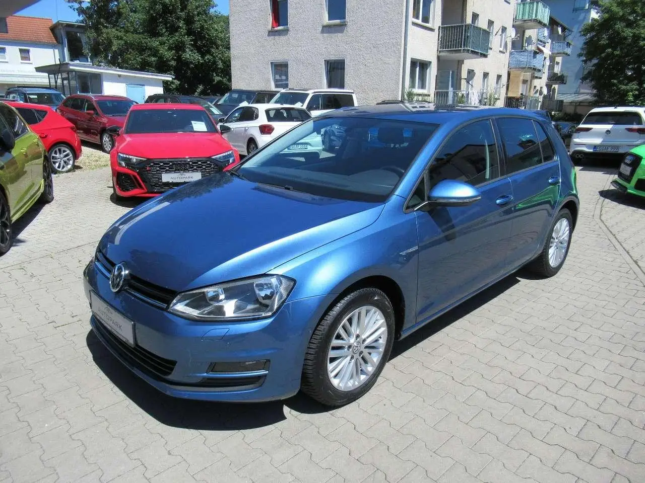 Photo 1 : Volkswagen Golf 2015 Petrol