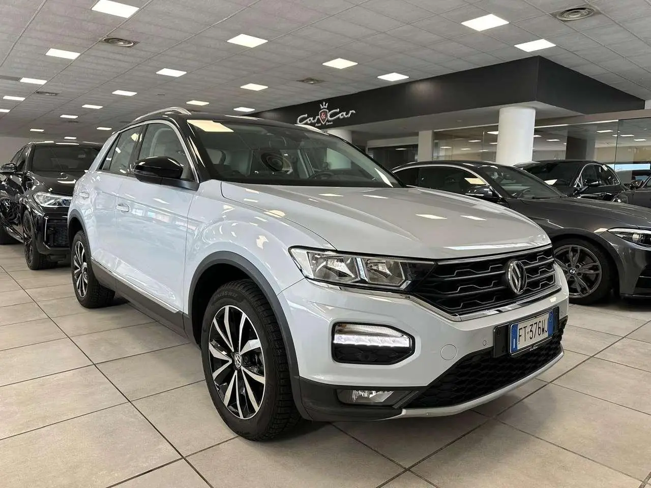 Photo 1 : Volkswagen T-roc 2019 Petrol