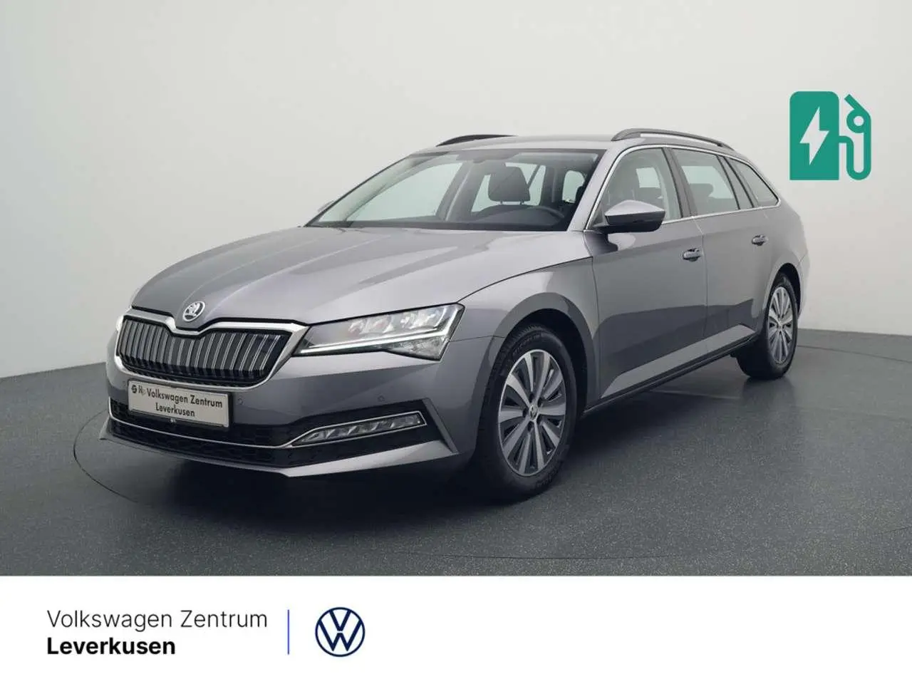 Photo 1 : Skoda Superb 2022 Hybride