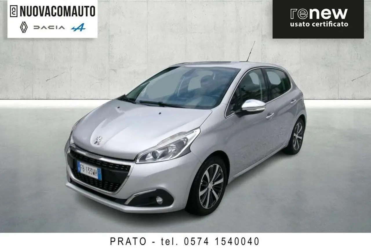 Photo 1 : Peugeot 208 2015 Diesel