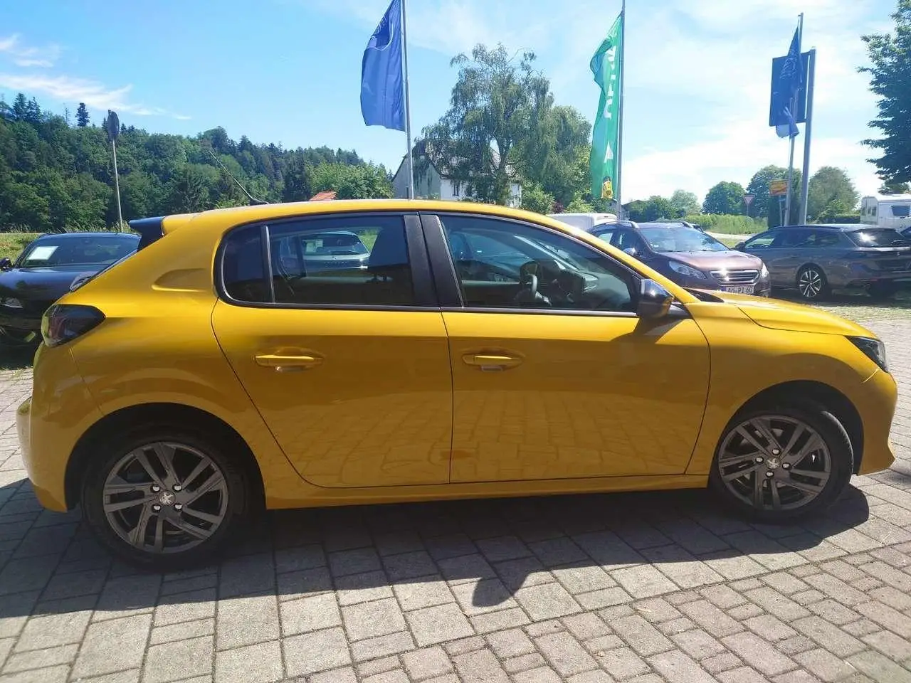 Photo 1 : Peugeot 208 2022 Petrol