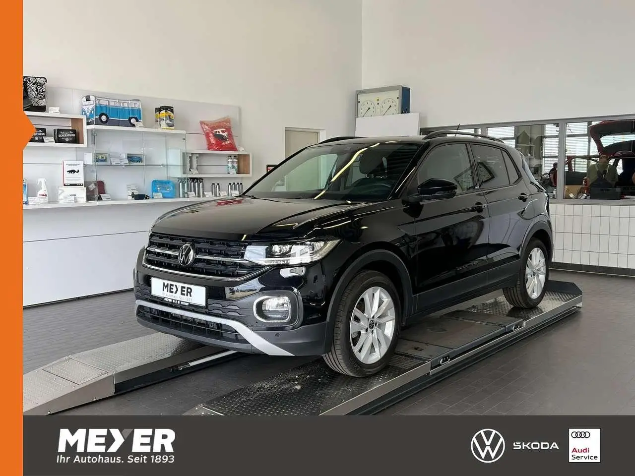 Photo 1 : Volkswagen T-cross 2023 Essence