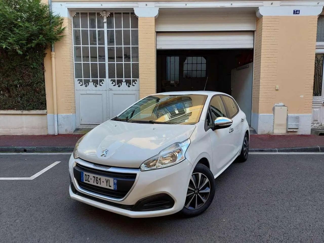 Photo 1 : Peugeot 208 2016 Diesel