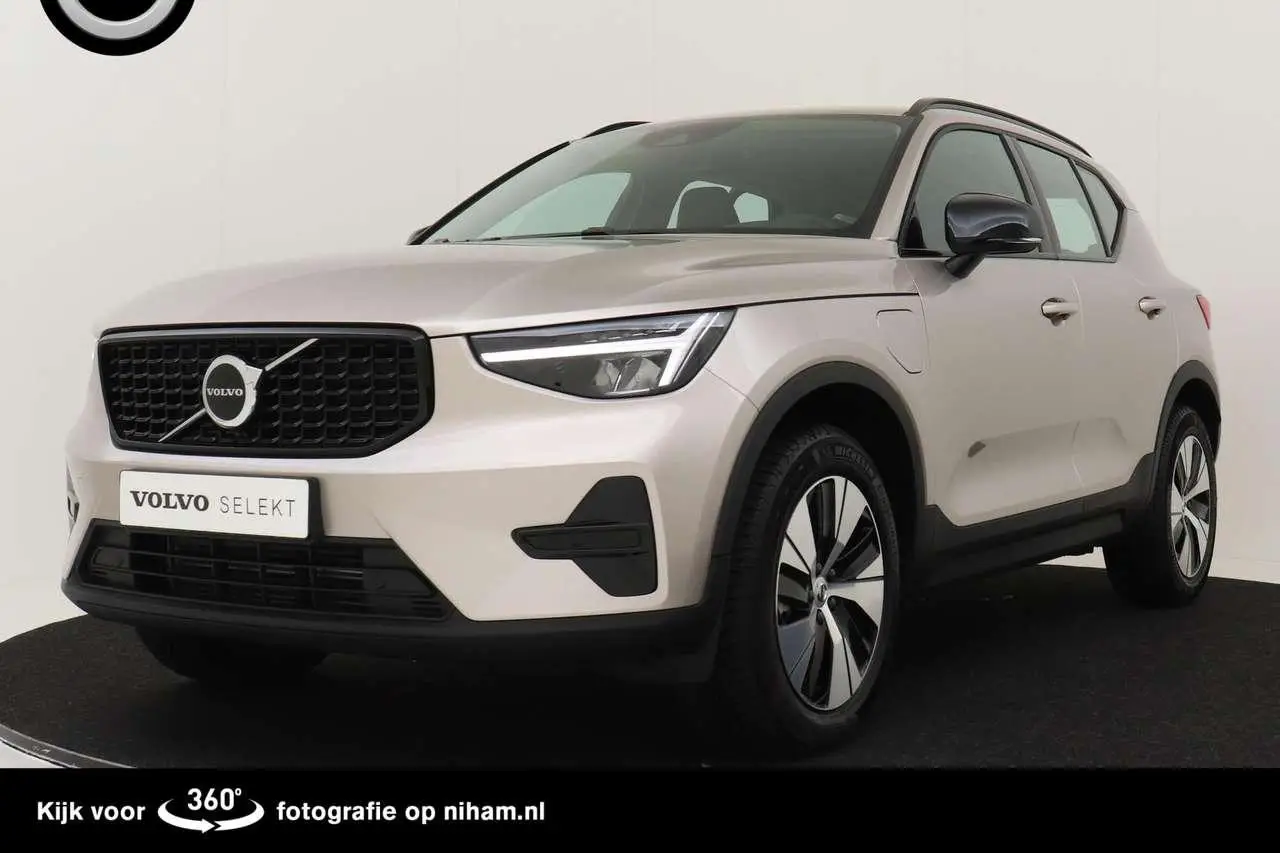 Photo 1 : Volvo Xc40 2023 Hybride