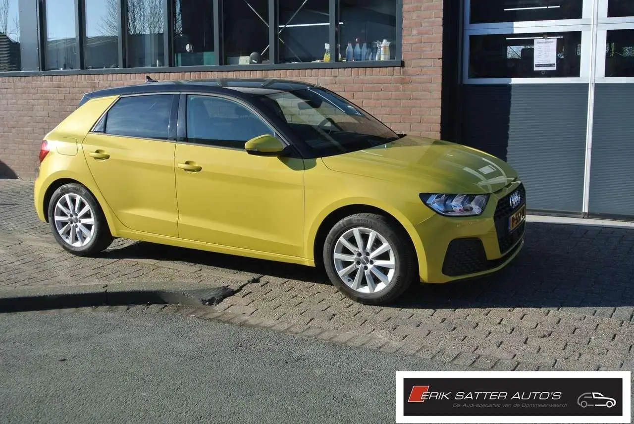 Photo 1 : Audi A1 2019 Essence