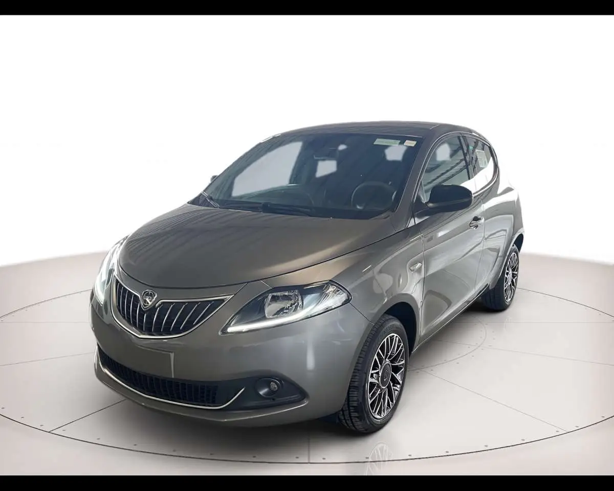 Photo 1 : Lancia Ypsilon 2024 LPG