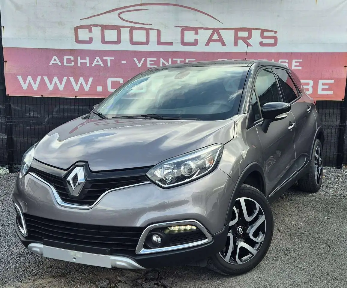 Photo 1 : Renault Captur 2017 Essence