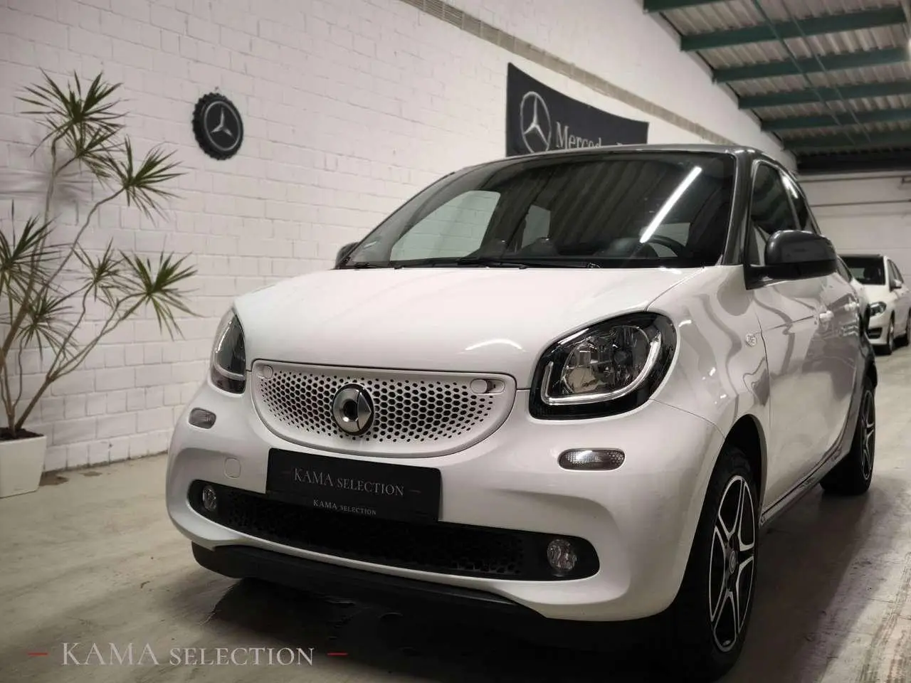 Photo 1 : Smart Forfour 2019 Petrol