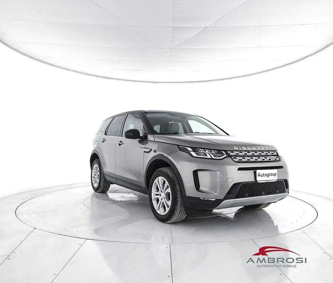 Photo 1 : Land Rover Discovery 2020 Hybride