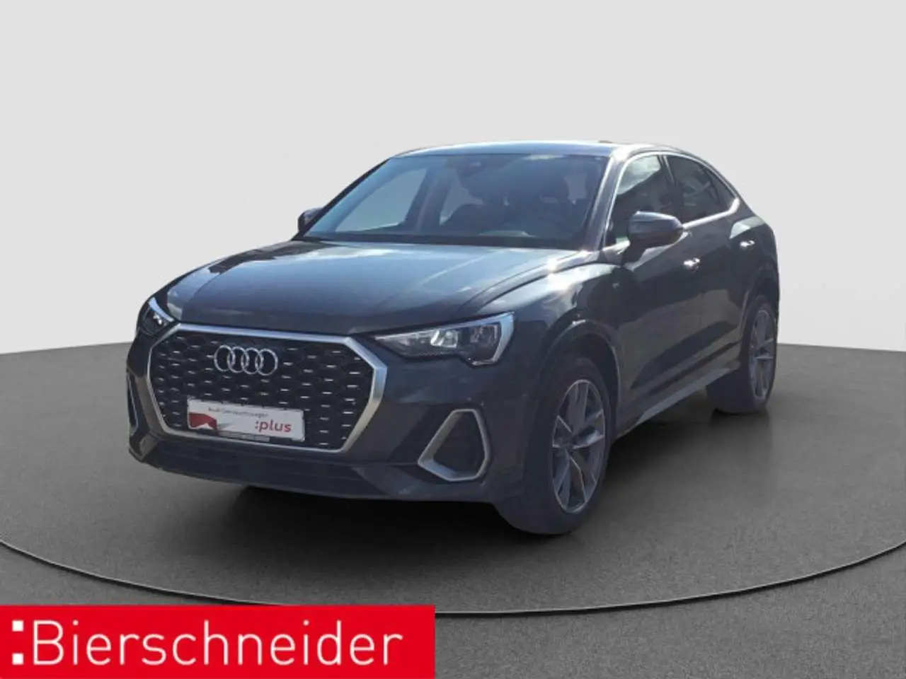 Photo 1 : Audi Q3 2023 Essence