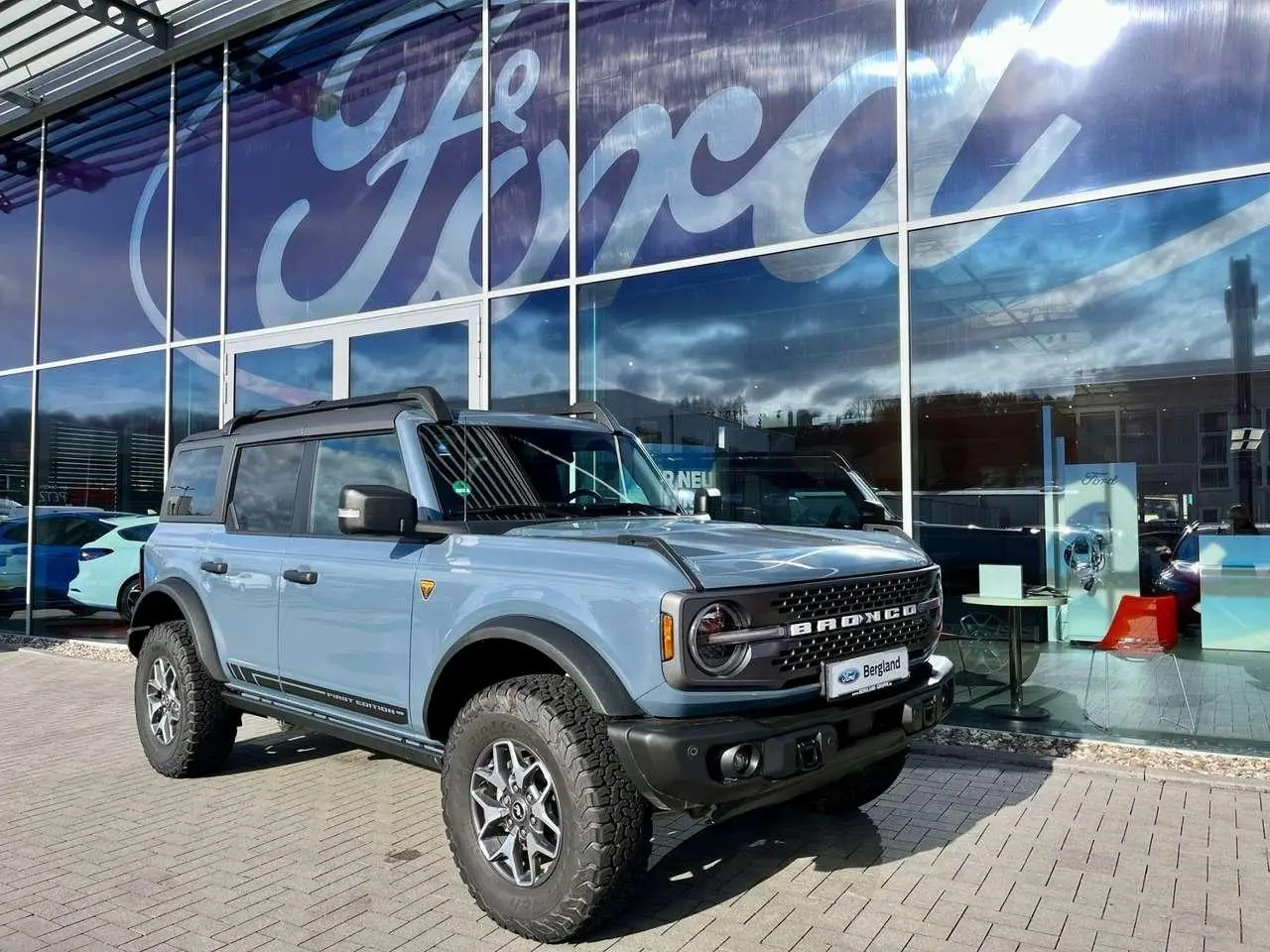 Photo 1 : Ford Bronco 2023 Petrol