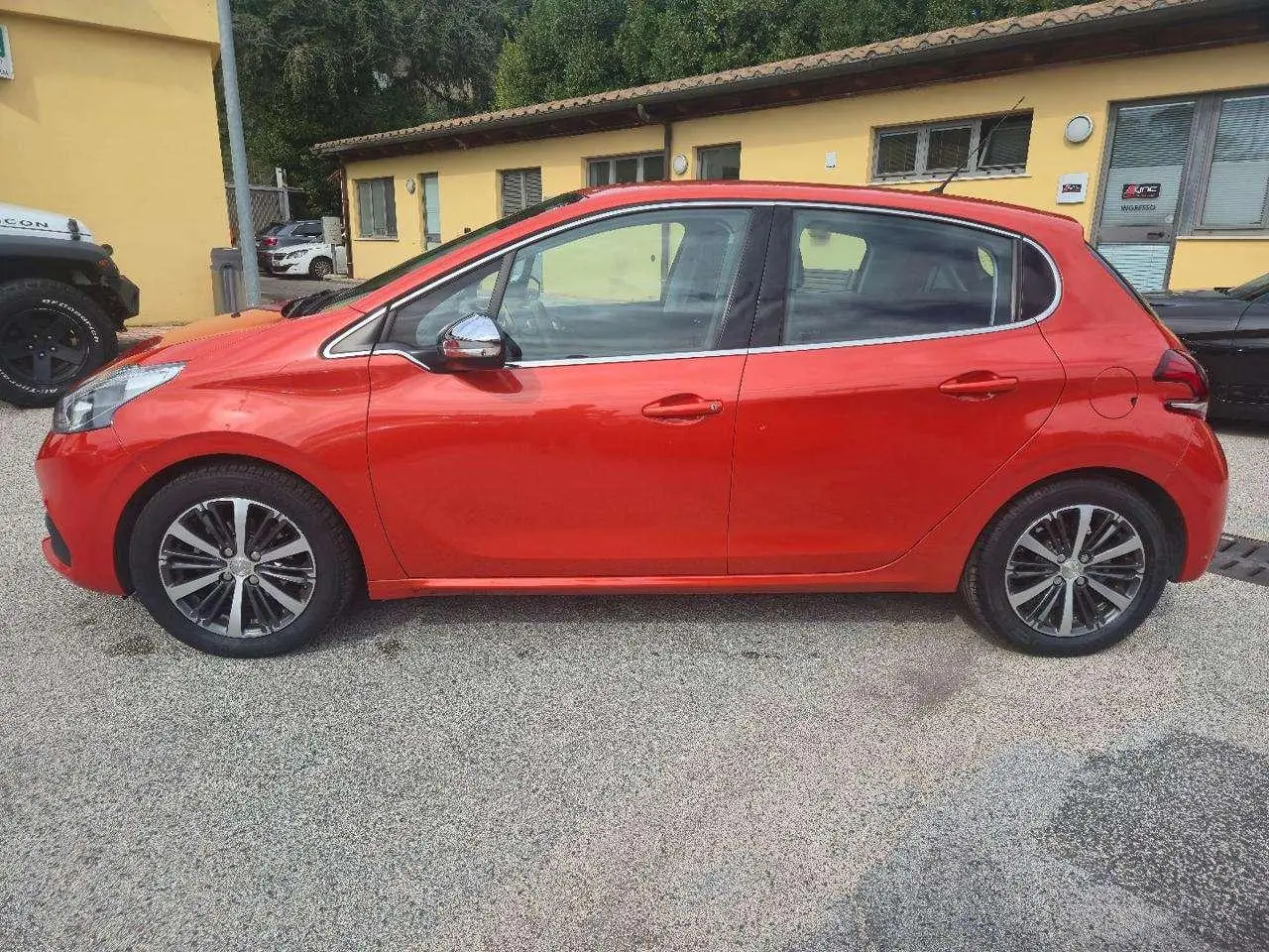 Photo 1 : Peugeot 208 2016 Petrol