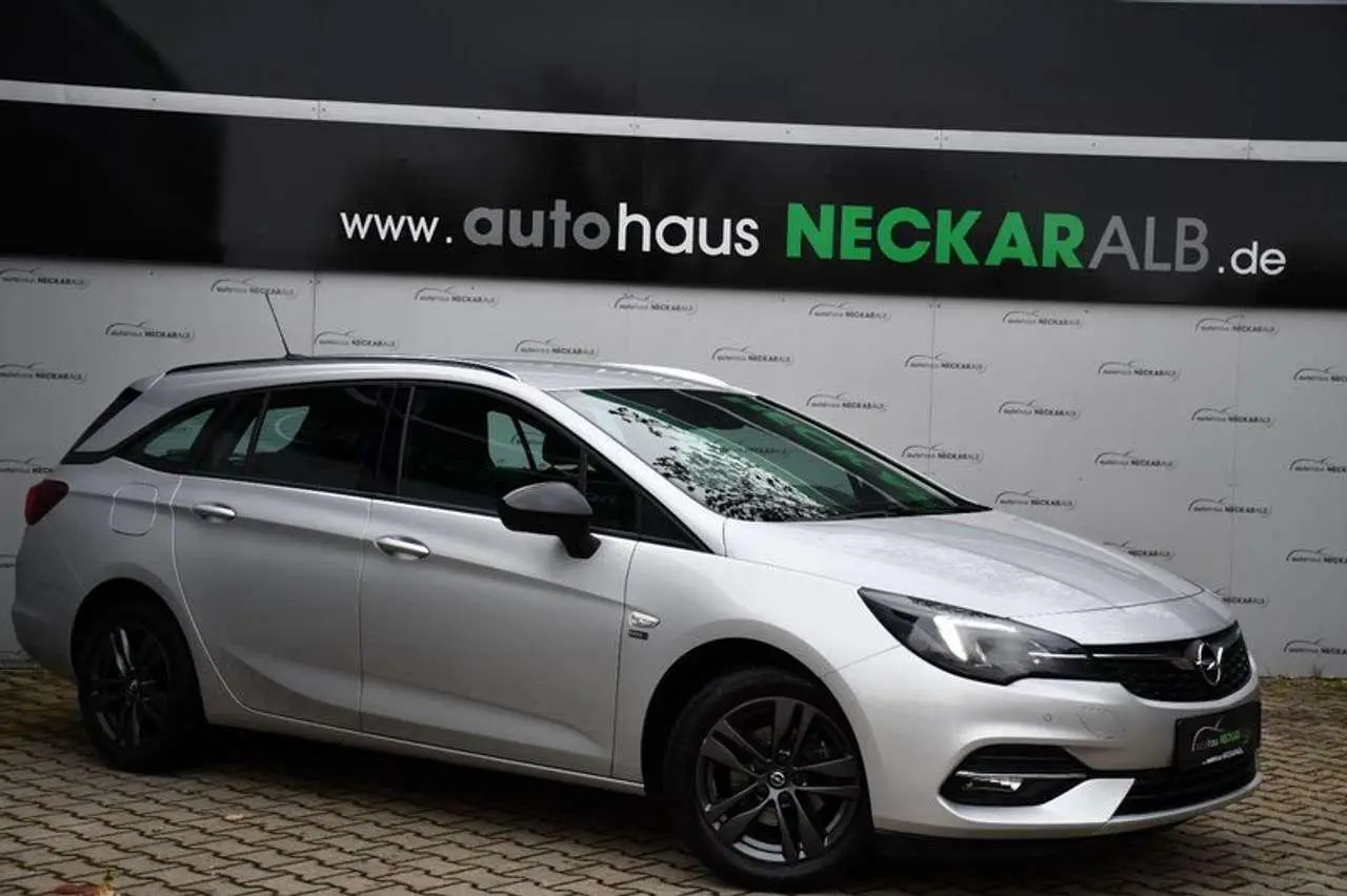 Photo 1 : Opel Astra 2020 Petrol