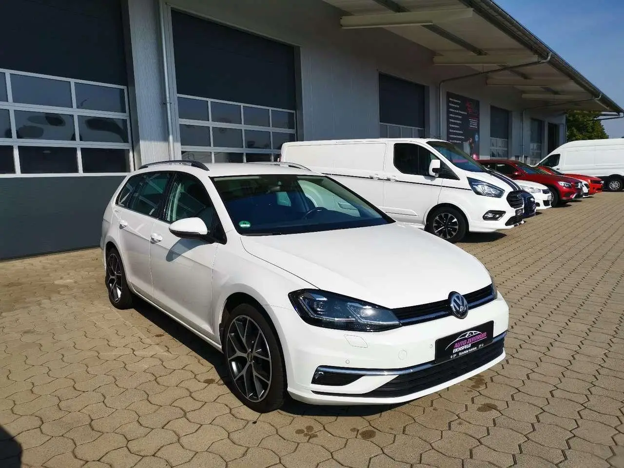 Photo 1 : Volkswagen Golf 2020 Petrol