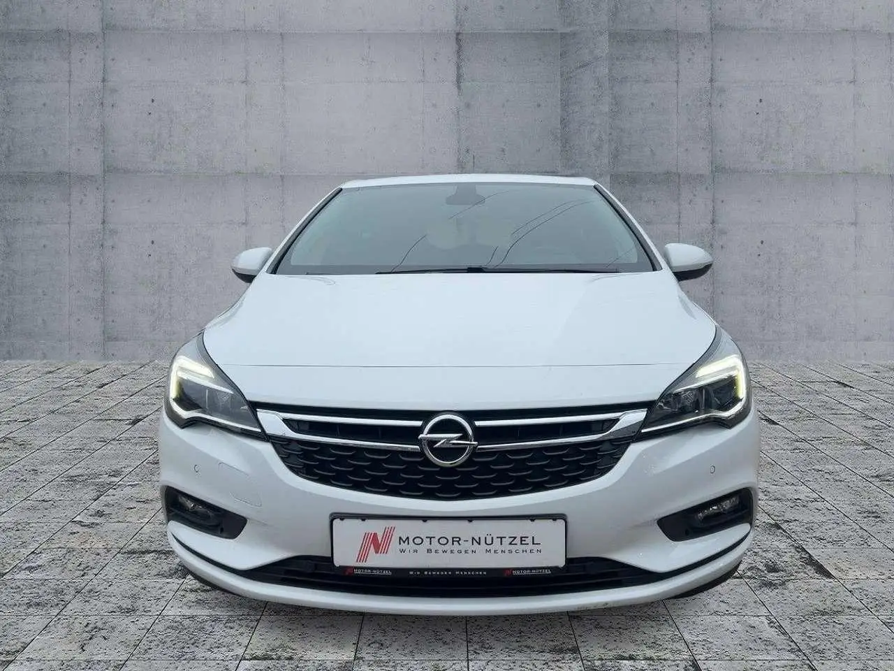 Photo 1 : Opel Astra 2019 Essence