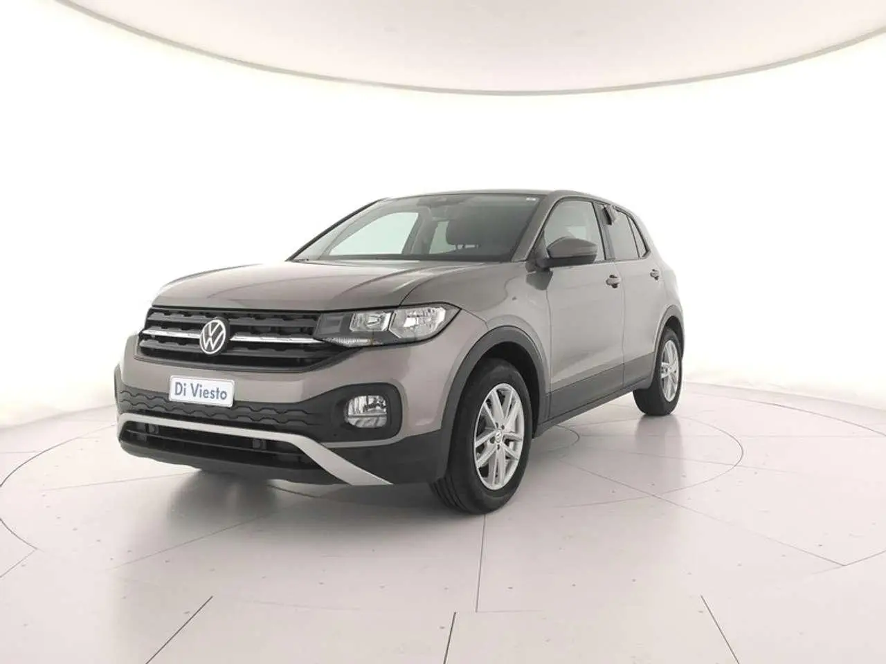 Photo 1 : Volkswagen T-cross 2022 Essence