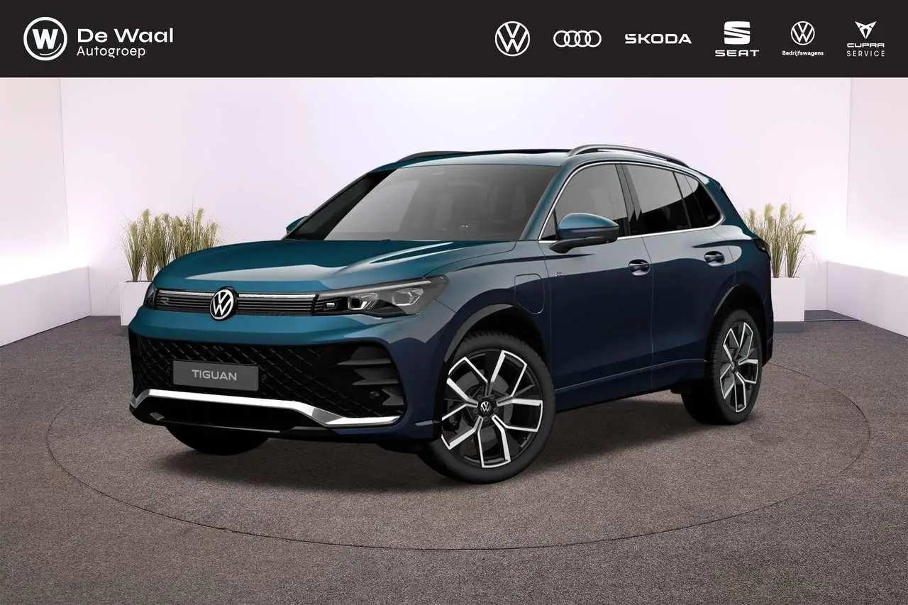 Photo 1 : Volkswagen Tiguan 2024 Hybride