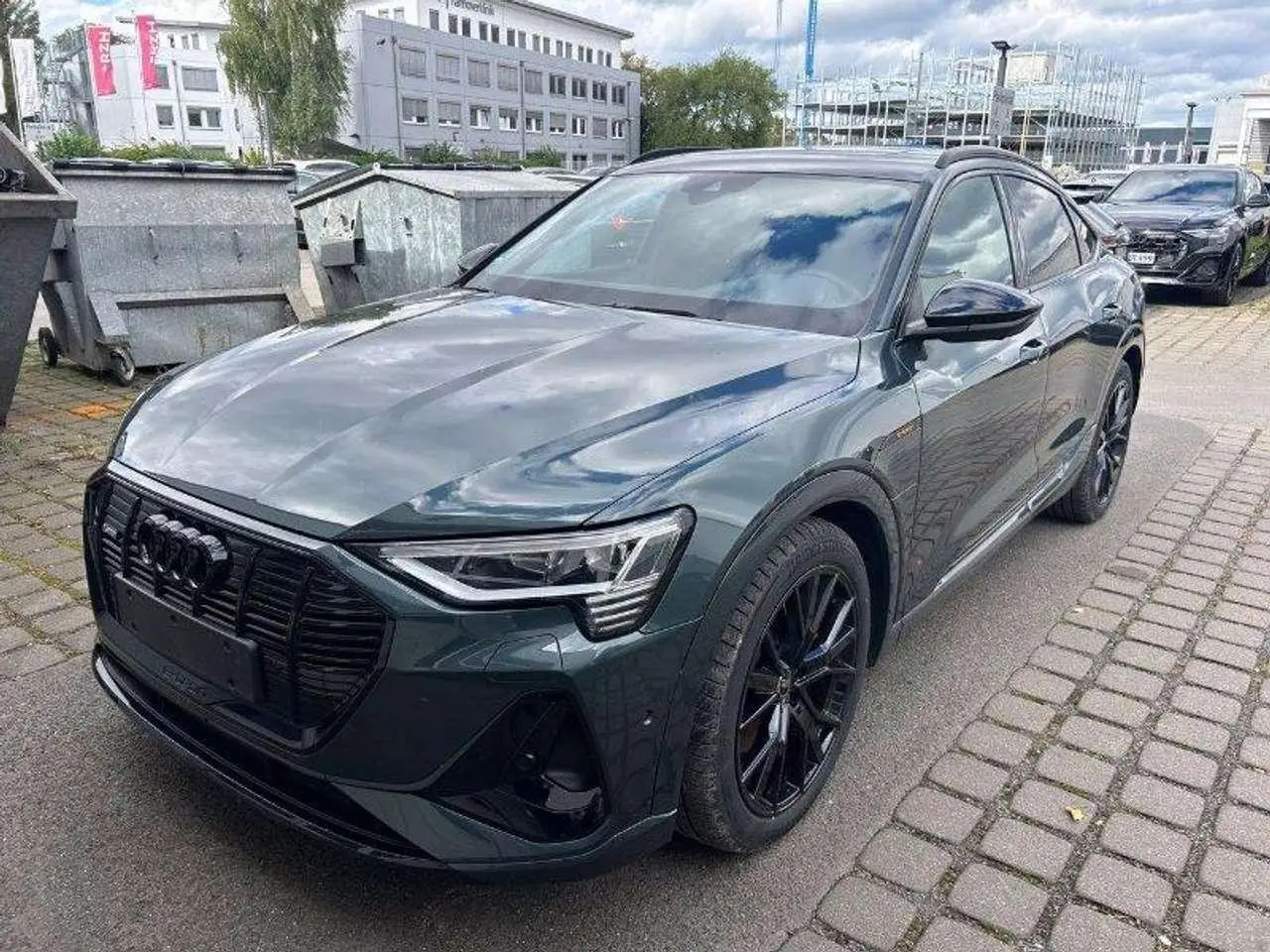 Photo 1 : Audi E-tron 2022 Électrique