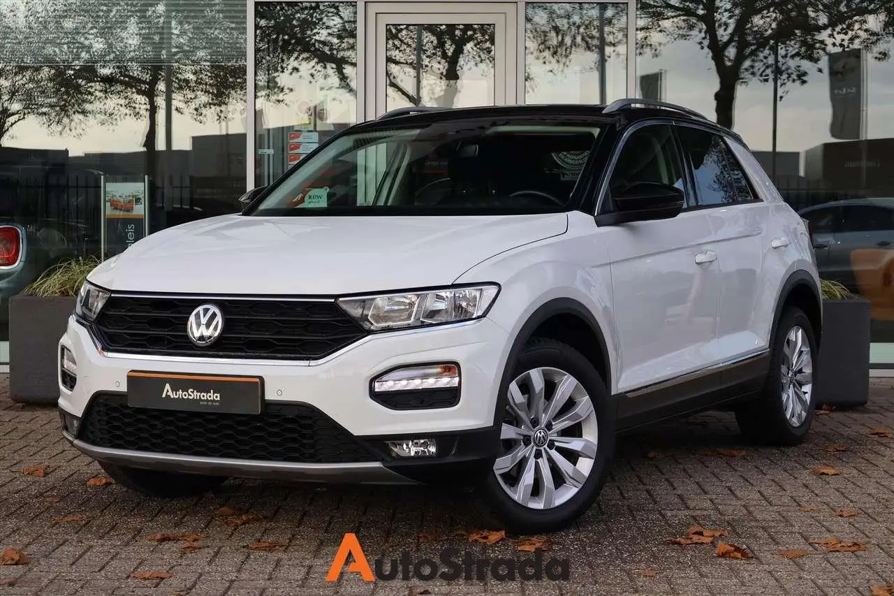 Photo 1 : Volkswagen T-roc 2019 Petrol