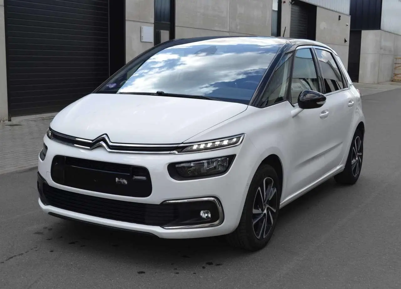 Photo 1 : Citroen C4 2019 Essence