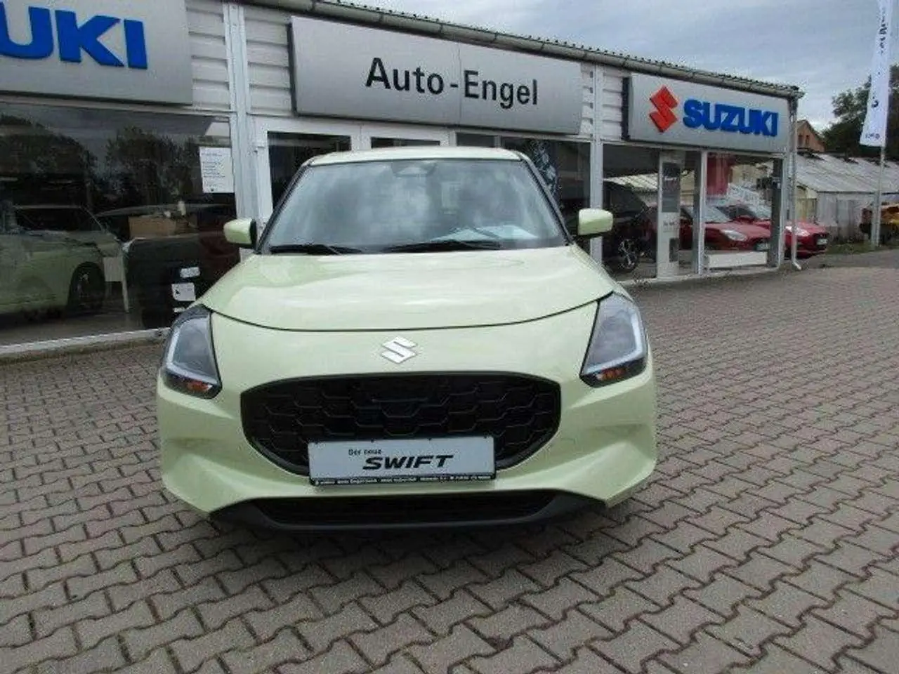 Photo 1 : Suzuki Swift 2024 Essence