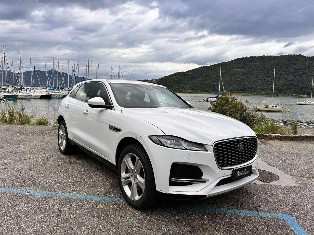 Photo 1 : Jaguar F-pace 2021 Hybrid