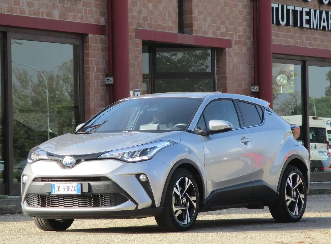 Photo 1 : Toyota C-hr 2022 Hybrid