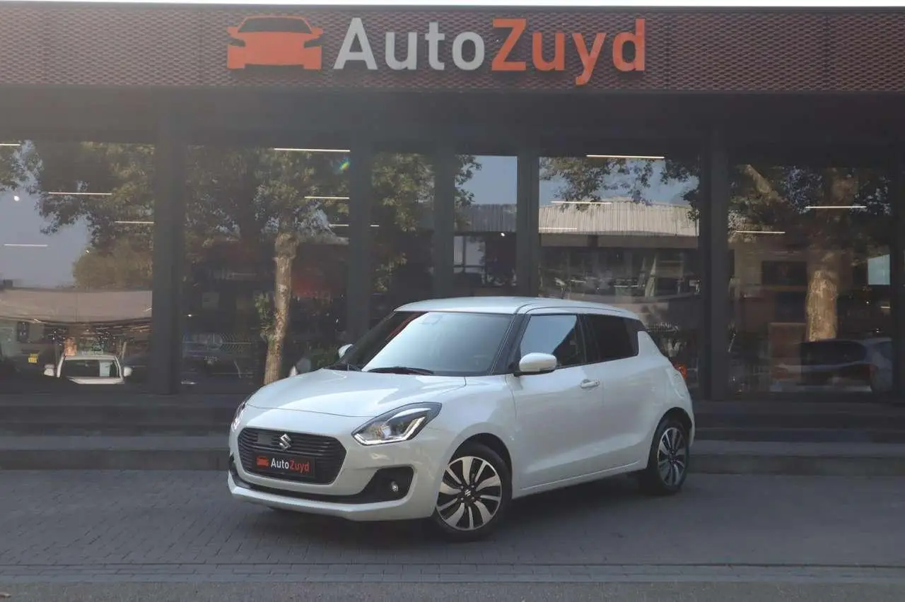 Photo 1 : Suzuki Swift 2017 Essence