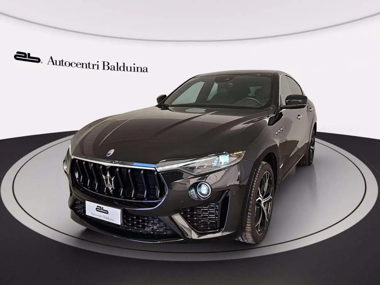 Photo 1 : Maserati Levante 2021 Essence