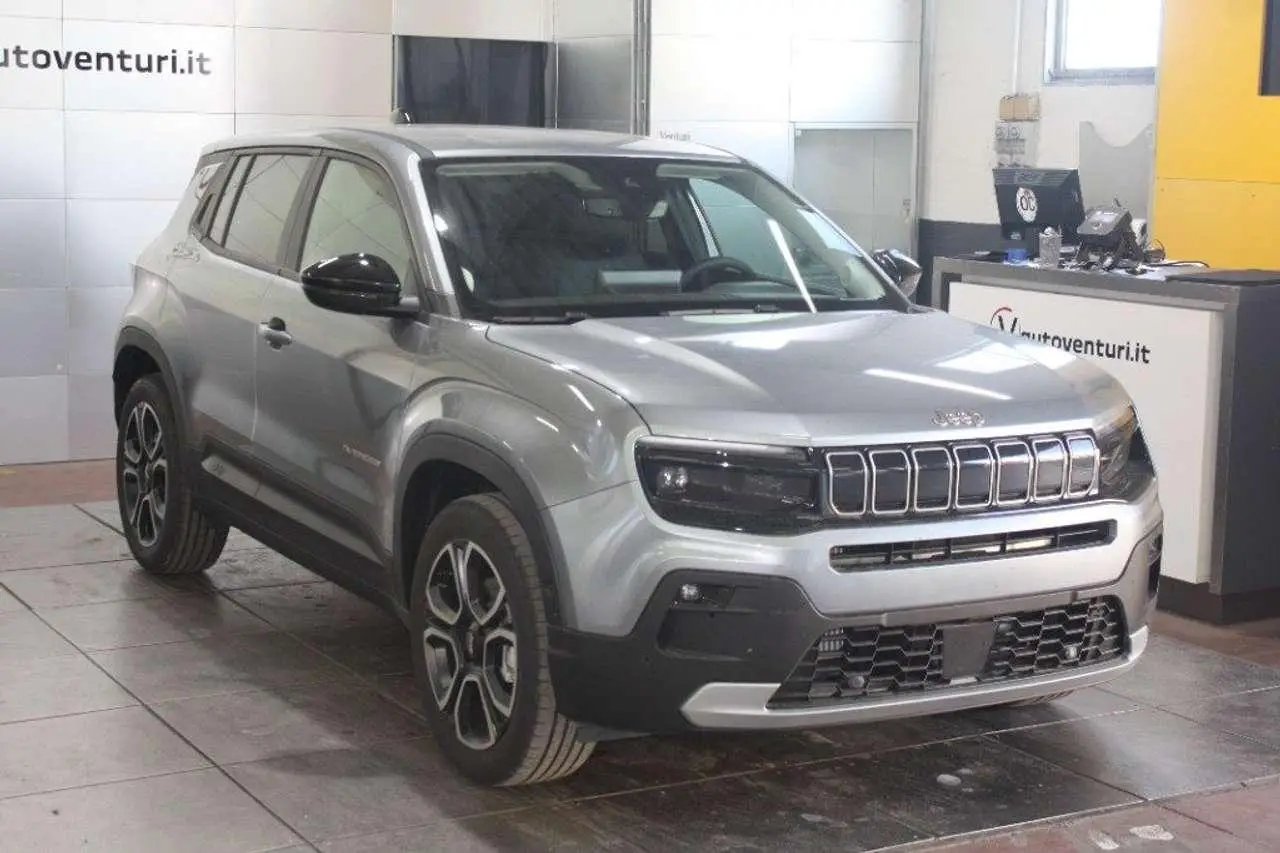 Photo 1 : Jeep Avenger 2024 Hybride