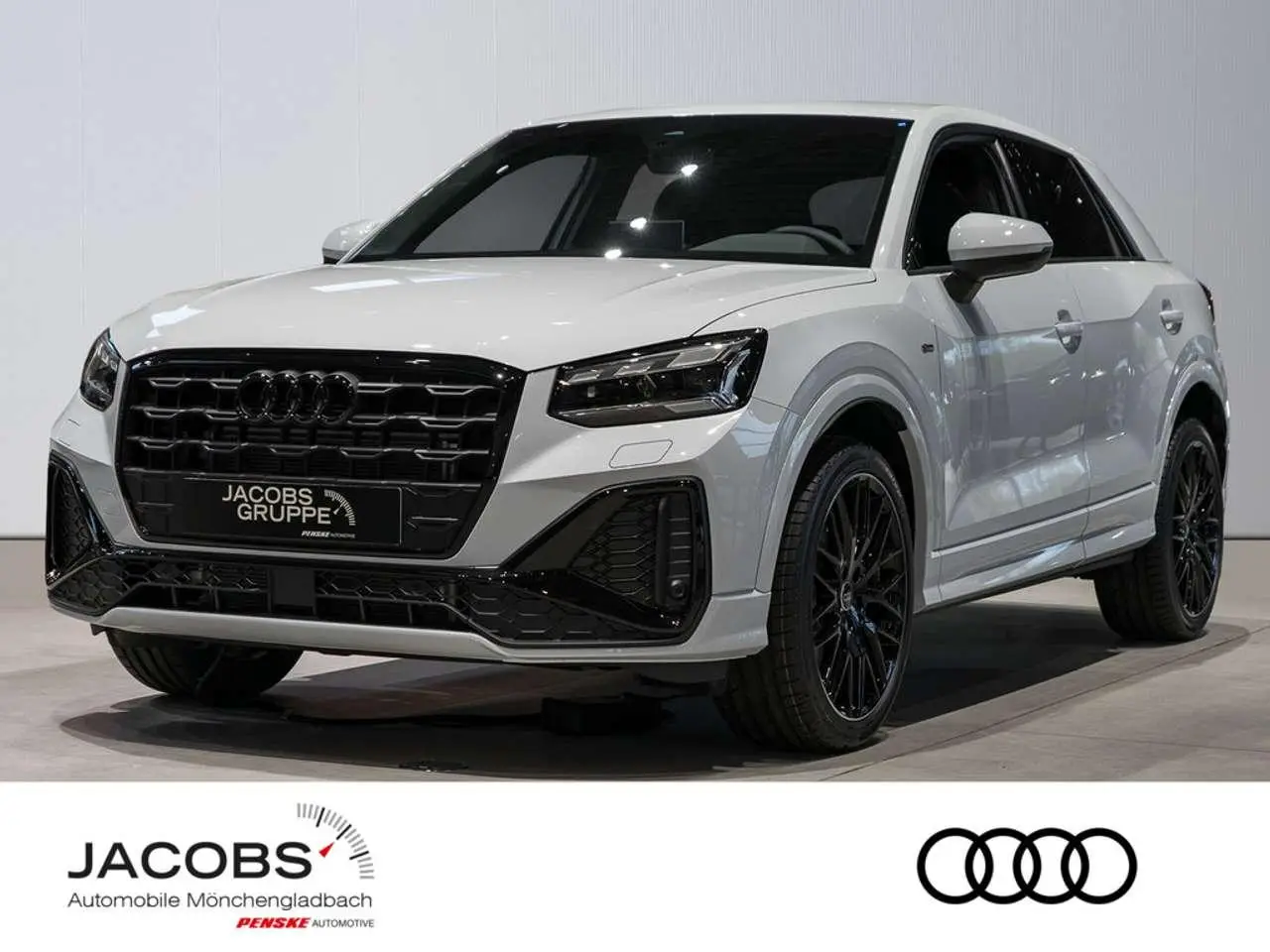 Photo 1 : Audi Q2 2024 Petrol