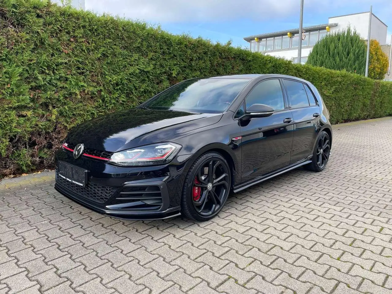 Photo 1 : Volkswagen Golf 2019 Petrol