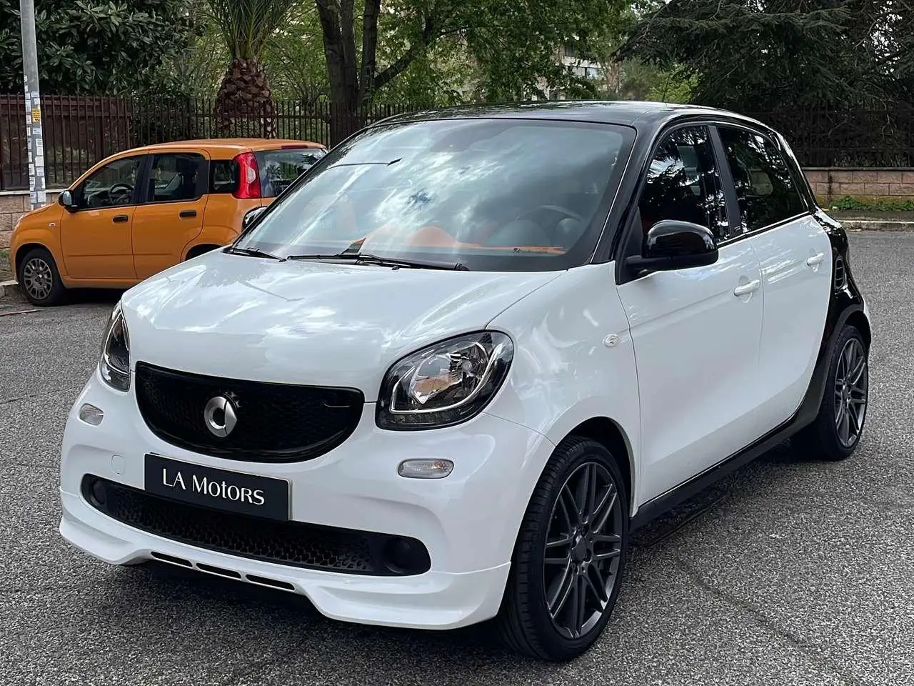 Photo 1 : Smart Forfour 2017 Petrol