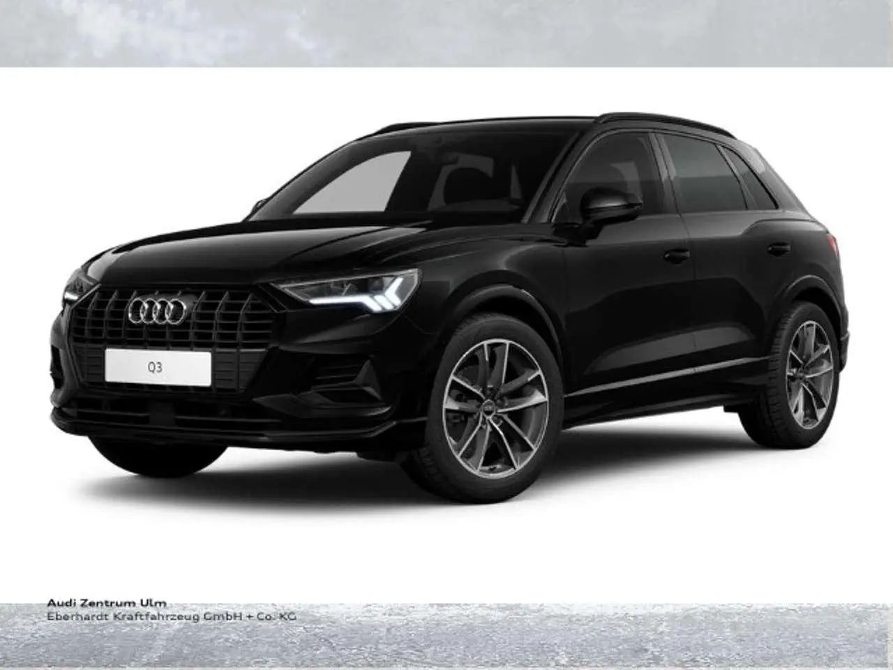 Photo 1 : Audi Q3 2024 Petrol