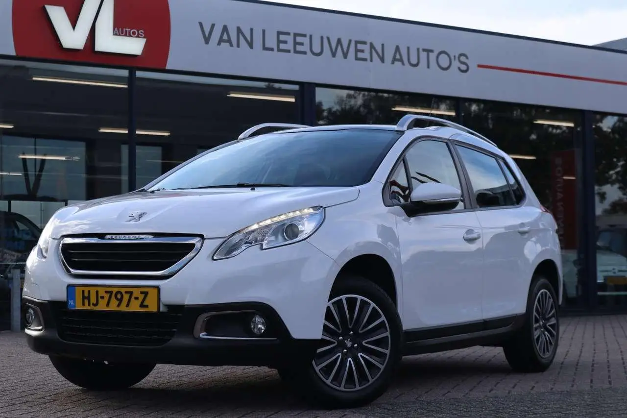 Photo 1 : Peugeot 2008 2015 Petrol