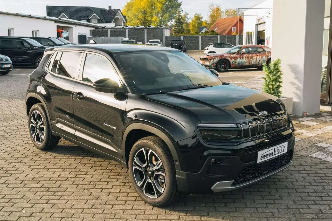 Photo 1 : Jeep Avenger 2024 Petrol