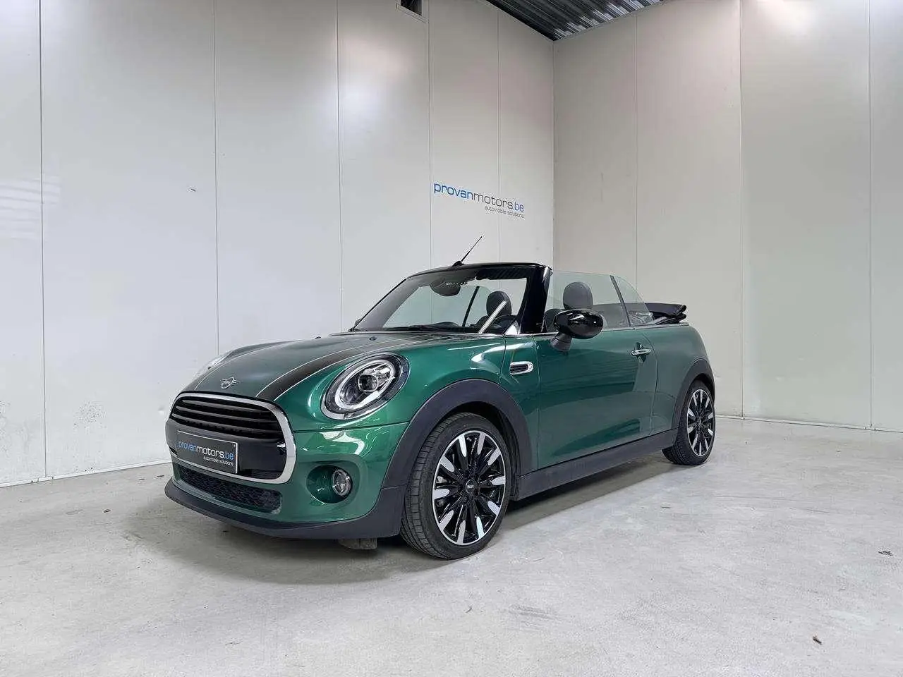 Photo 1 : Mini Cooper 2019 Petrol