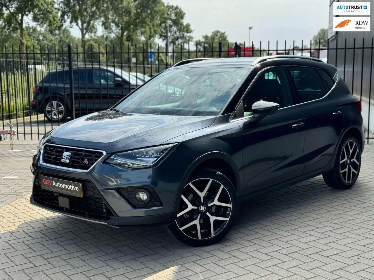 Photo 1 : Seat Arona 2021 Petrol