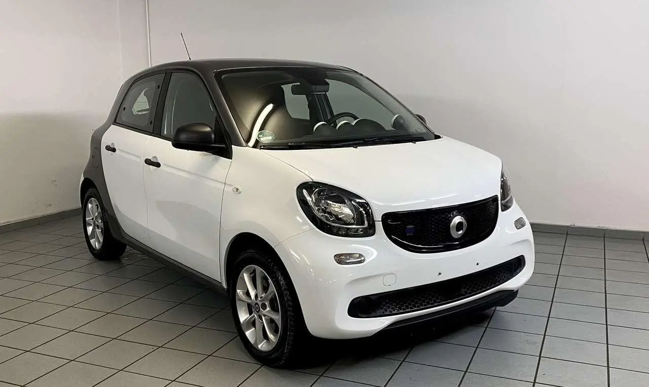 Photo 1 : Smart Forfour 2019 Électrique