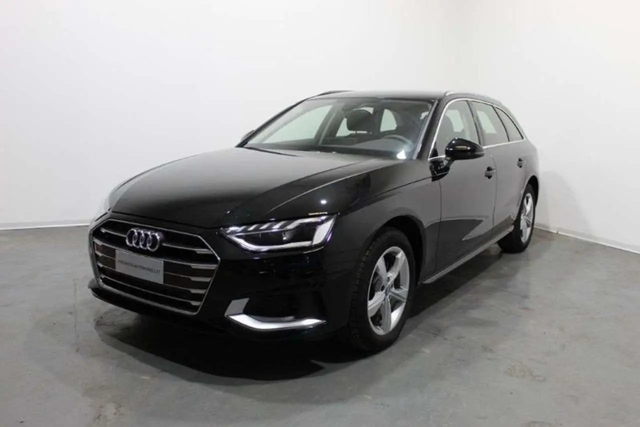 Photo 1 : Audi A4 2023 Diesel