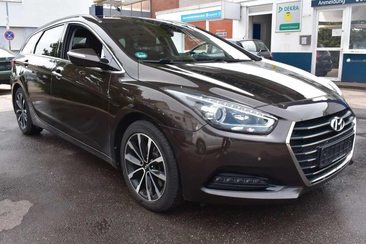 Photo 1 : Hyundai I40 2016 Petrol