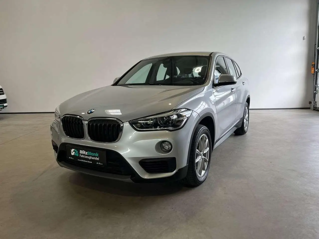 Photo 1 : Bmw X1 2016 Petrol