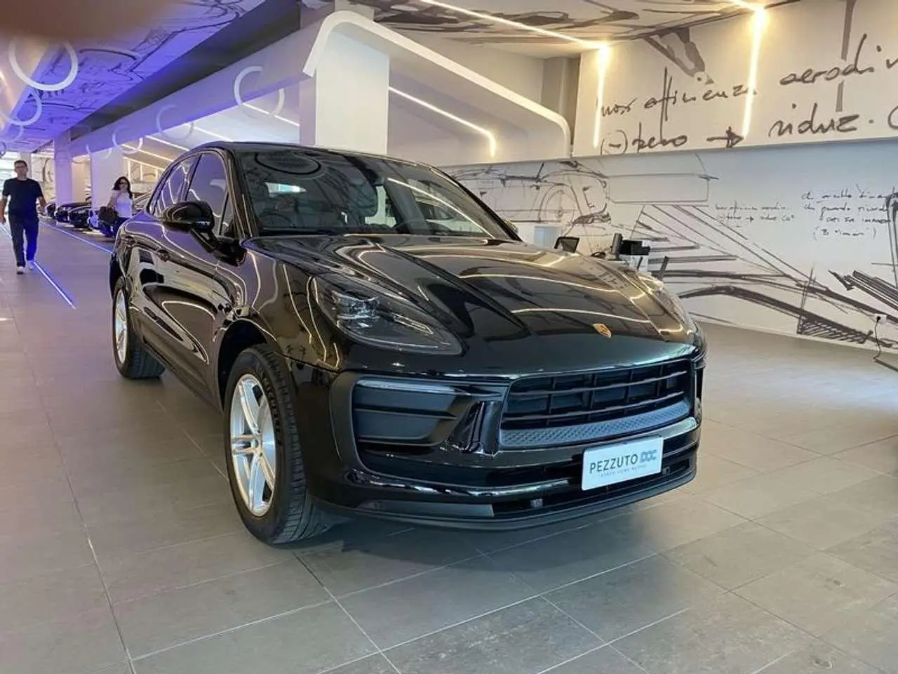 Photo 1 : Porsche Macan 2022 Petrol