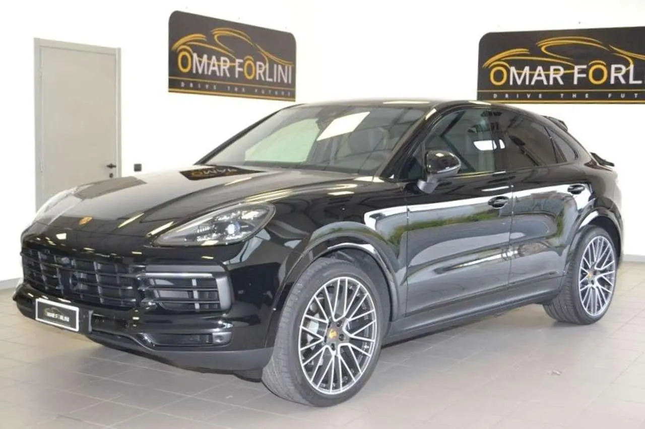 Photo 1 : Porsche Cayenne 2019 Petrol