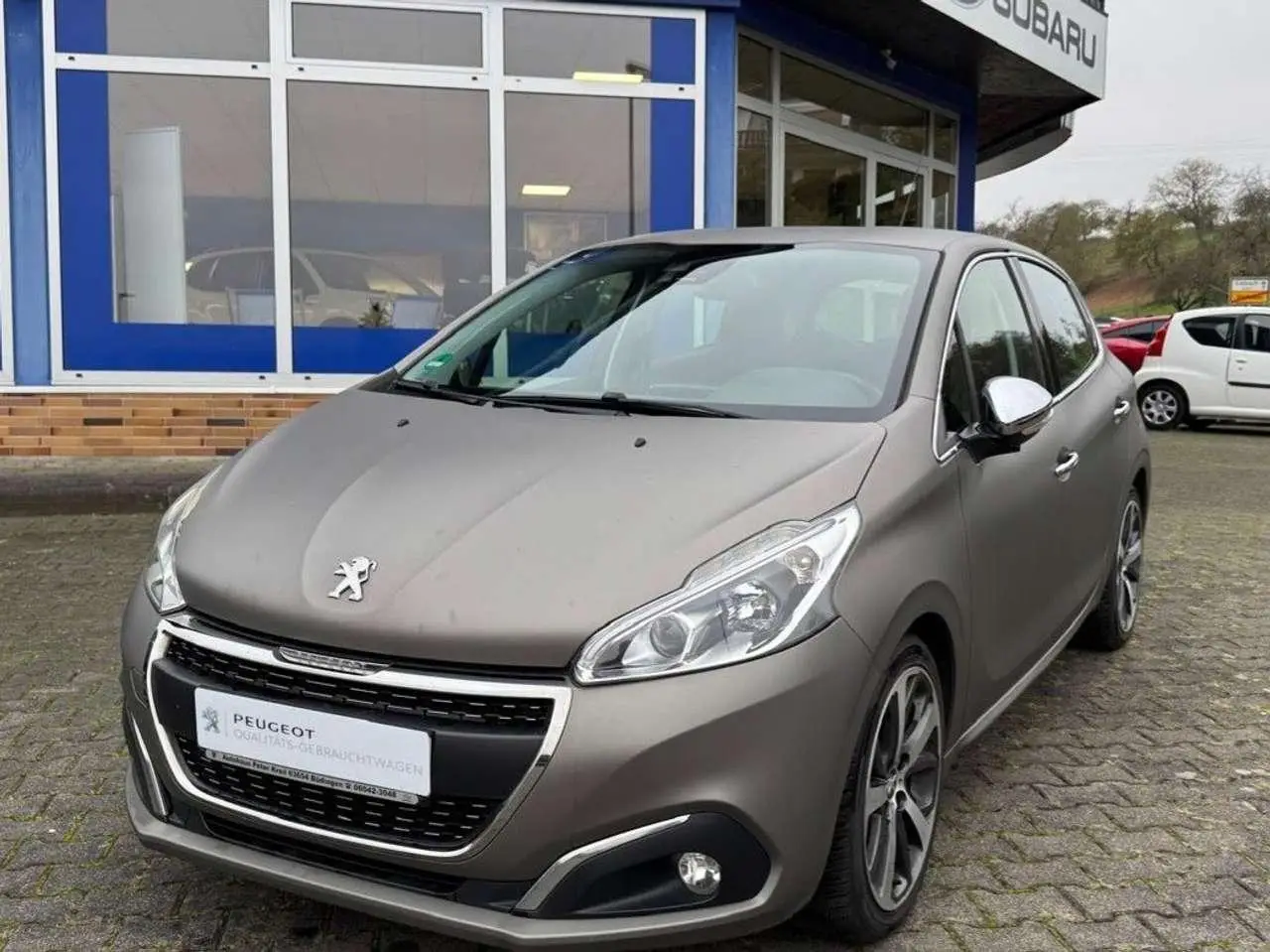 Photo 1 : Peugeot 208 2015 Essence