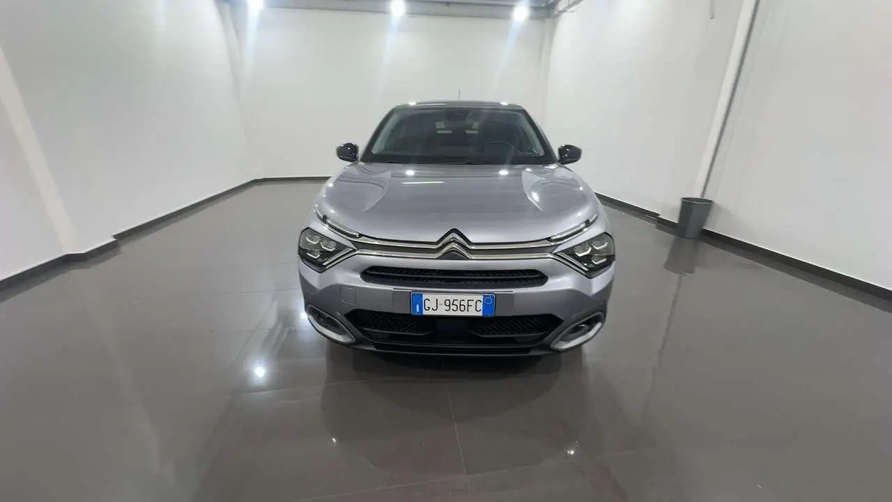 Photo 1 : Citroen C4 2022 Essence