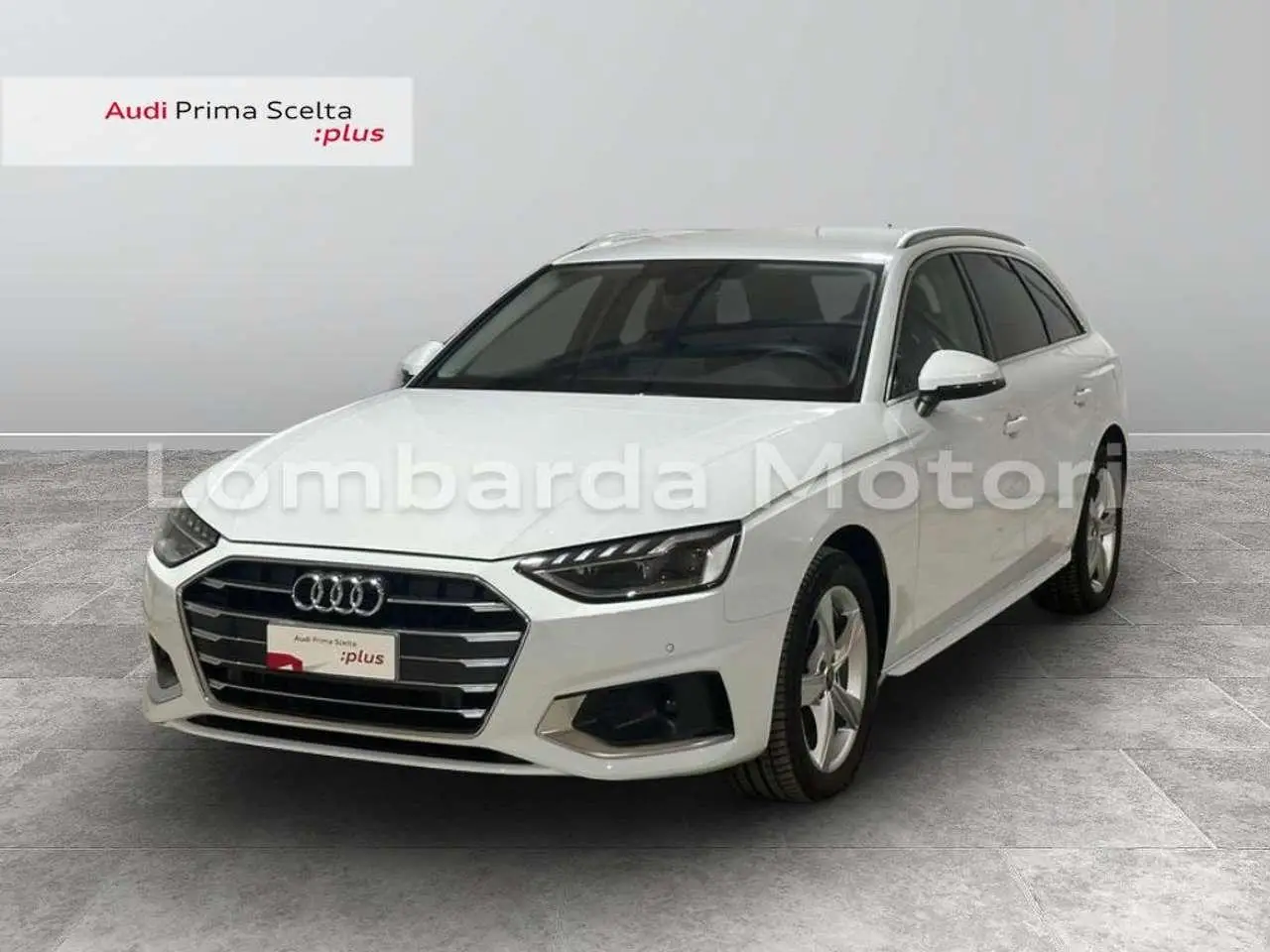 Photo 1 : Audi A4 2023 Hybride