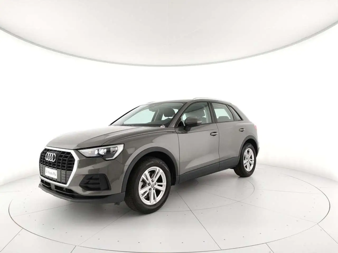 Photo 1 : Audi Q3 2020 Hybrid