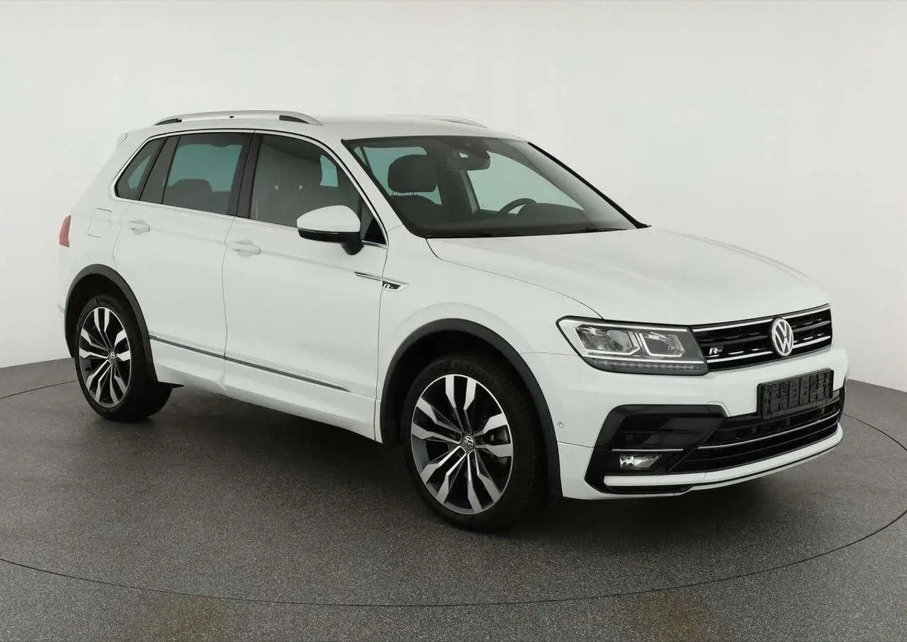 Photo 1 : Volkswagen Tiguan 2018 Essence